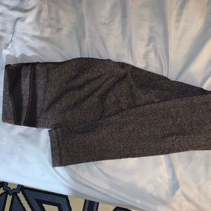 EXCELLENT condition lululemon leggings size 2